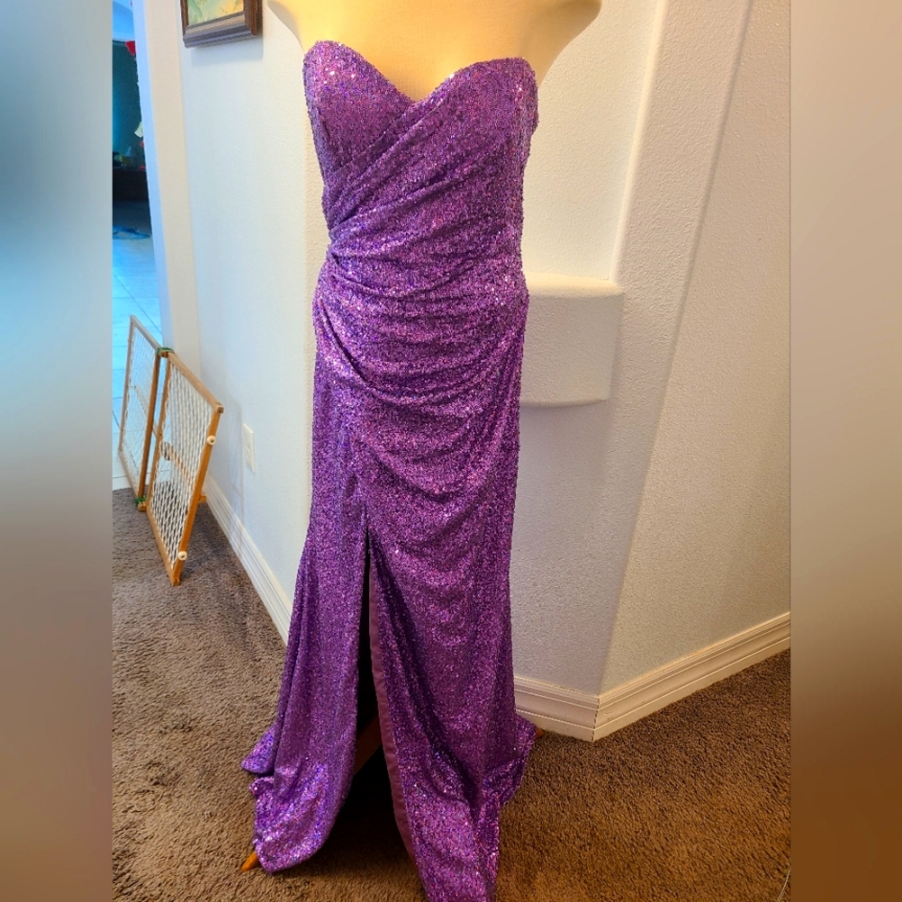 Gorgeous Royal Purple Holographic Rainbow Sequin Prom/Formal/Party Dress Size 14